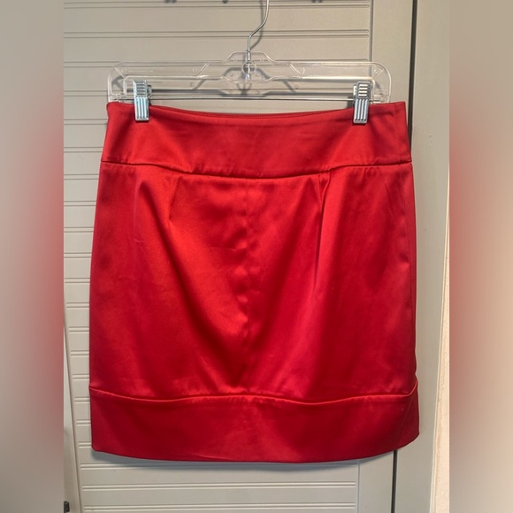 Apostrophe Stretch Cyprus Group Rocket Red Size Silky Skirt 2 NWOT - Picture 4 of 11
